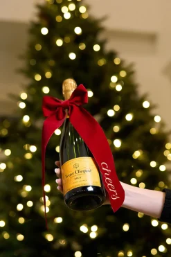 Wine Bow “Cheers”