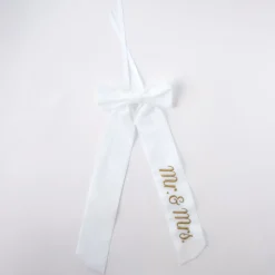 Wine Bow “Mr. & Mrs.” in White with Gold