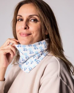Women's Blue Hydrangea Fleece-Lined Neck Warmer